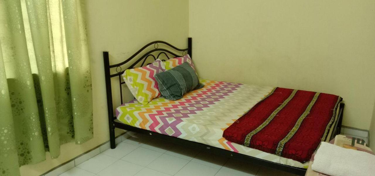 Bajet Homestay - Low Cost Houses Kuantan Ngoại thất bức ảnh